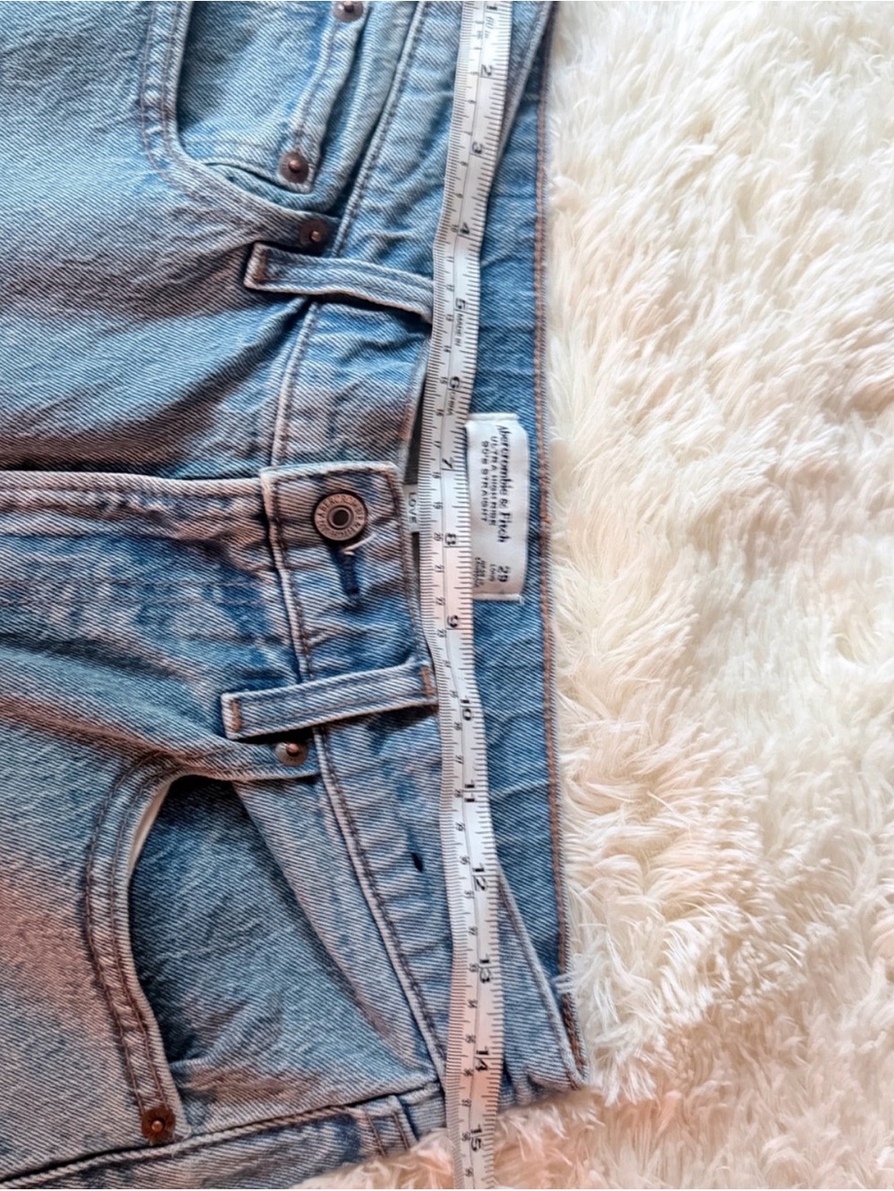 Abercrombie & Fitch Ultra High Rise 90’s  Light Blue Straight Leg Jeans - Picture 4 of 6